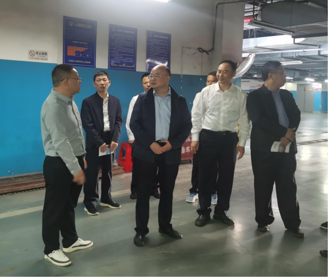 省國動辦黨組書記、主任金俊平一行調(diào)研交通樞紐地下停車場人防工作